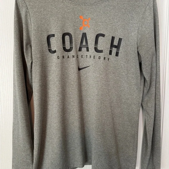 Gray Nike Orangetheory Coach long sleeve T-Shirt - Picture 2 of 3